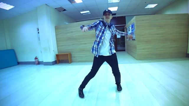 Танец под XTAZY & ENOTMC BARSUK - Барсук (Танцующий Чувак) Это Барсук, это чистый кайф! смотреть онлайн