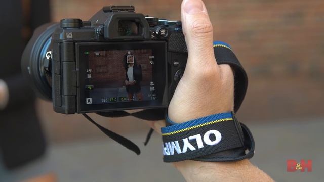Olympus E-M5 Mark III | Hands-on Review смотреть онлайн