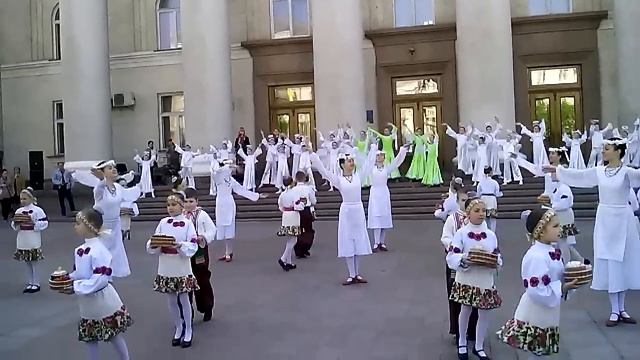 Кировоград, Пасхальный флеш моб, 23.04.2016 смотреть онлайн