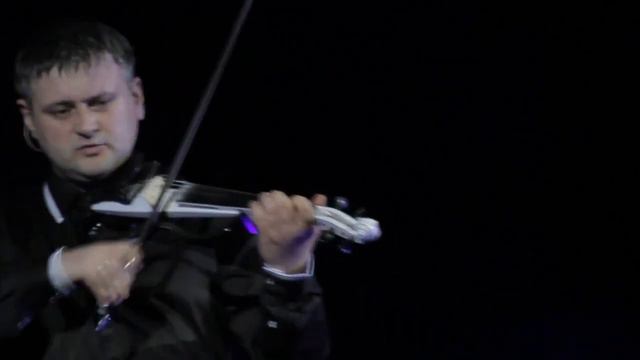 Artem Reutov - Kashmir (Led Zeppelin violin cover) смотреть онлайн