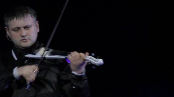 Artem Reutov - Kashmir (Led Zeppelin violin cover)