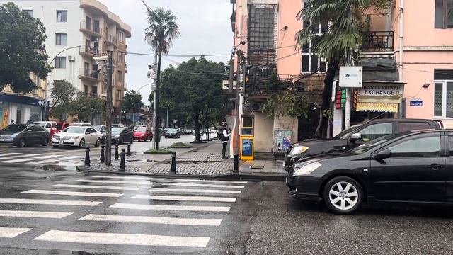 Первый 🇬🇪 день в Батуми, прогулка по улицам и как купить сим карту в Грузии за 700 р смотреть онлайн