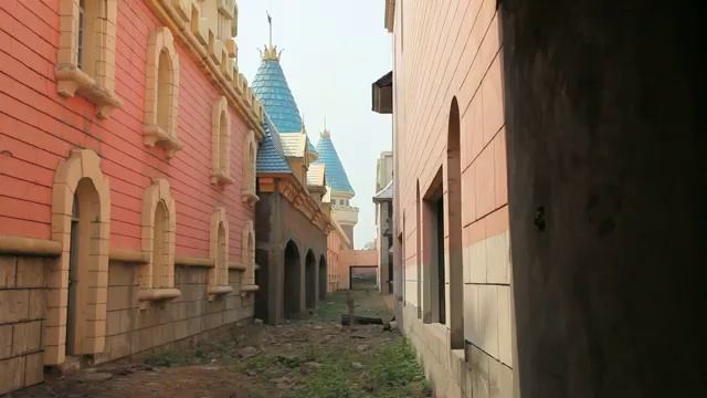 Wonderland - Abandoned Park in China смотреть онлайн