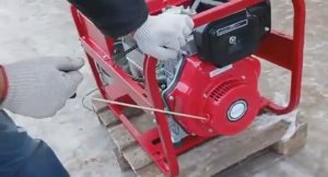 Запуск ручным стартером генератора 5кВт дизель, двигатель 186FA Китай, альтернатор SINCRO