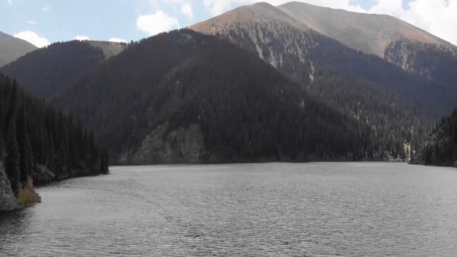 Второе среднее озеро Кольсай