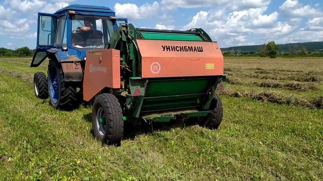 Пресс-подборщик УНИСИБМАШ ПР 110 / Рулонный прес / МТЗ 82 смотреть онлайн