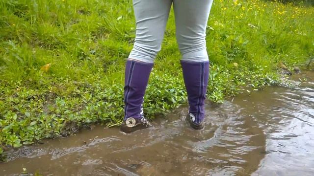 Her Converse Boots Muddy