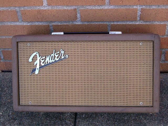 Пружинный ревербератор Fender 6G15