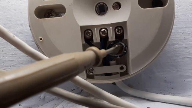 Как подключить датчик движения без выключателя смотреть онлайн