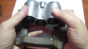 Правильный демонтаж переднего тормозного цилиндра со скобы на а/м НИВА