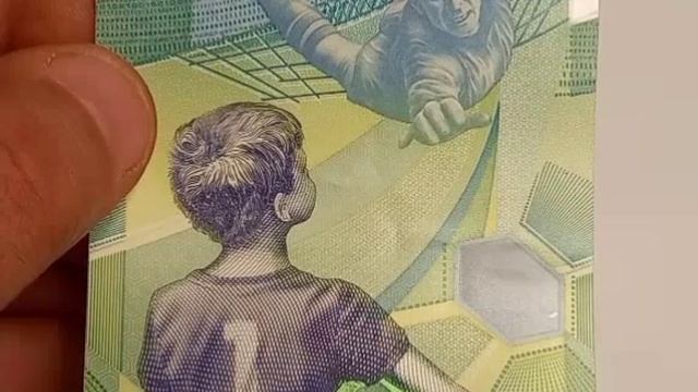 100 рублей 2018 года. Чемпионат мира по футболу
