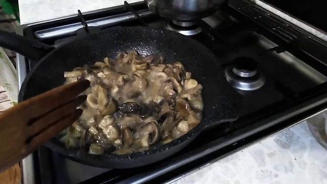 Жаркое в горшочках смотреть онлайн