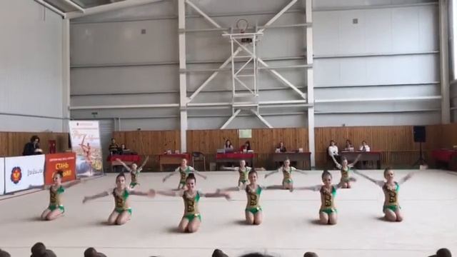 Первое видео не по роблоксу! (Я выходу последняя) смотреть онлайн