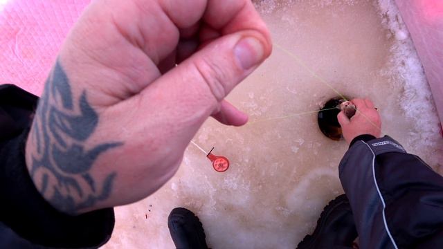 Рыбалка в палатке. смотреть онлайн