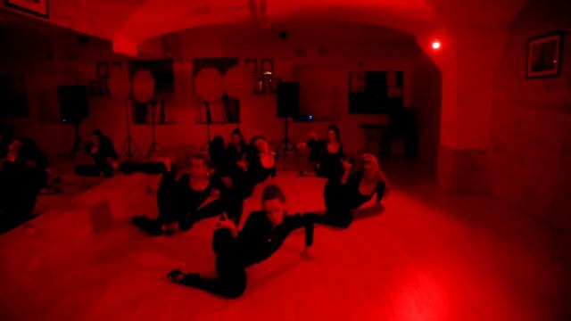 Зомбо стрип Девятка 1920х1080 смотреть онлайн