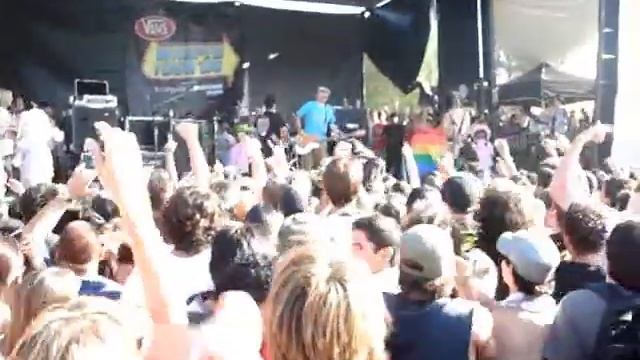 NOFX - Linoleum (San Diego - Warped Tour '06) смотреть онлайн