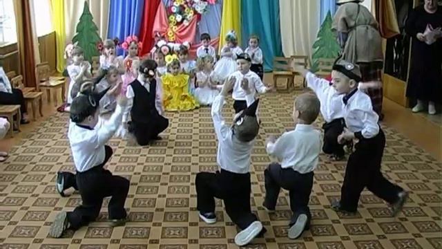Настя 8 марта средняя гр смотреть онлайн