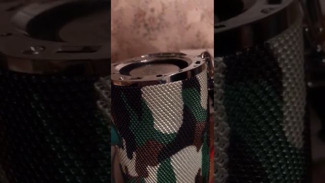 Bass на колонке HOCO смотреть онлайн