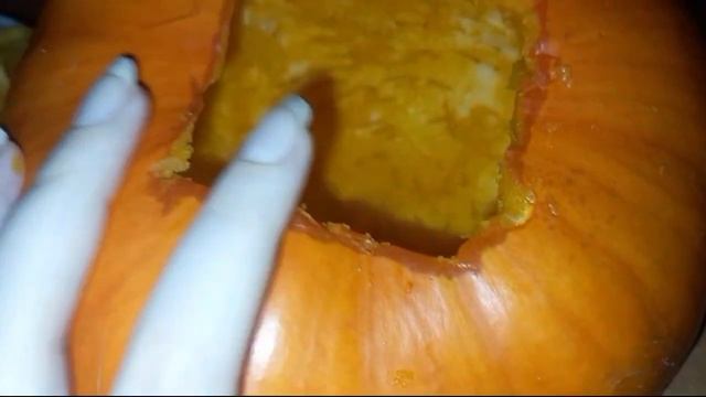 Вырезаю тыкву на Хеллоуин *help? смотреть онлайн