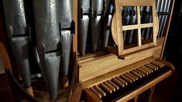 Homemade Pipe Organ (Organo a canne autocostruito) HD 3 stops + pedals - BWV 767 смотреть онлайн