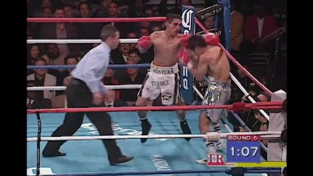 Erik Morales vs Marco Antonio Barrera 1 Round 5 | GREAT ROUNDS IN BOXING смотреть онлайн