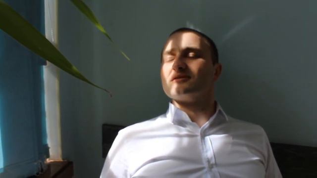 Видеооткрытка к 8 марта от мужчин компании "АКС" смотреть онлайн