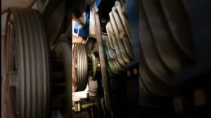 Люфт  ведущей звездочки