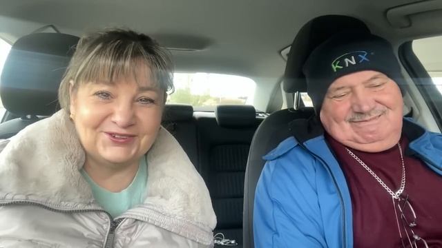 Ну и Володя,что натворил,мы сегодня довольные,нашли то что хотели.Ура купили?попросила помощь?