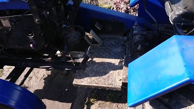 Натяжне на ремені МІНІтрактора. Ідіотам з іншого світу присвячується смотреть онлайн