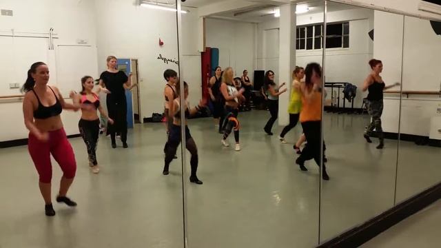 BRAZILIAN SAMBA with MONIKA MOLNAR смотреть онлайн