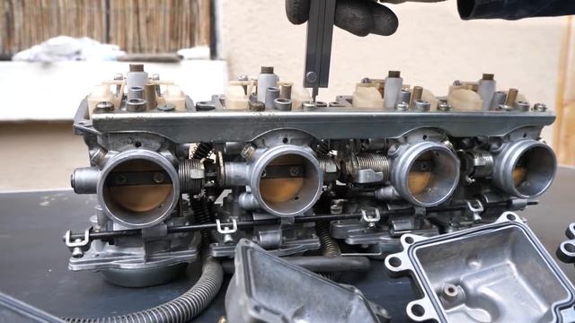 Suzuki GSX 1100F Vergaser Einstellen