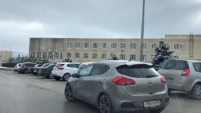 Моя работа. Первый снеговик. Натухаевская зима. #работанаюге смотреть онлайн