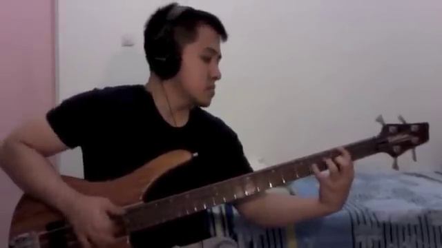 Earth, Wind, & Fire - September Bass Cover смотреть онлайн