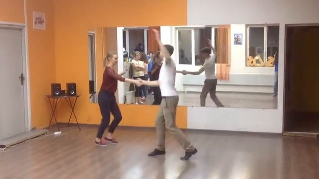 LINDY HOP Intermediate. Aksenov Sergey & Sidorova Olga 2015.10.28 (вариация верхней смены) смотреть онлайн