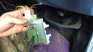 Не работают скорости печки пассат б3 б4. Смазываем моторчик печки.