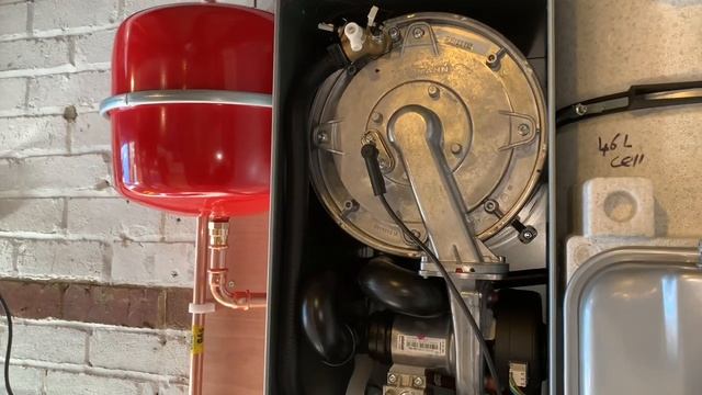Viessmann Vitodens 111-w - Review - How does it work. смотреть онлайн