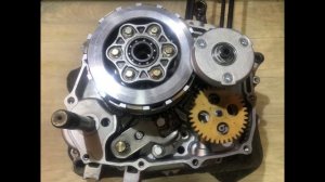 165 FMM как собрать мотор за 3 минуты.