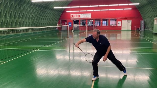 How to play the backhand straight lift | Morten Frost | Basic Feather смотреть онлайн