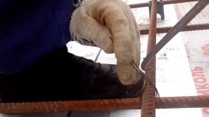 Как завязать арматуру. Вяжем арматуру, каркас фундамента крючком