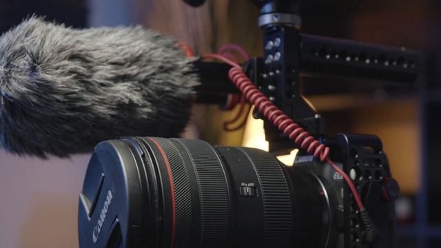 Turn your EOS R into a baby cinema camera! смотреть онлайн