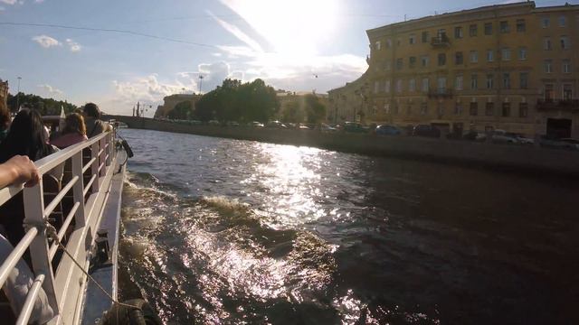 Прогулка по рекам и каналам Петербурга смотреть онлайн