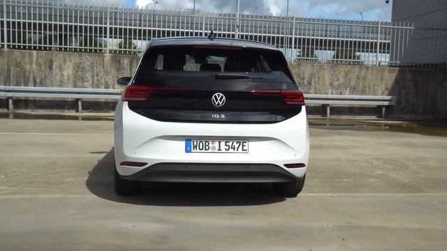 Volkswagen ID.3 1st Edition - Walkaround & Interior Details смотреть онлайн