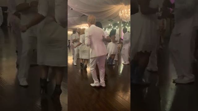 Chicago Style Stepping( Race dont mean danm Thang on wood) смотреть онлайн