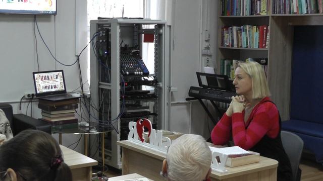 Марафон народных традиций «В каждом посаде – в своем наряде» смотреть онлайн