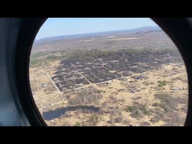 Губернатор Свердловской области работает в пострадавших от пожара поселках смотреть онлайн