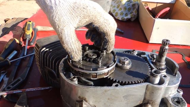 ГРИГОРИЯ ВАНГЕРА МОТОР В 50 РАЗБИРАЮ смотреть онлайн