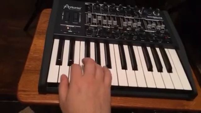 VISUAL "The Music Got Me" on Arturia MINIBRUTE смотреть онлайн
