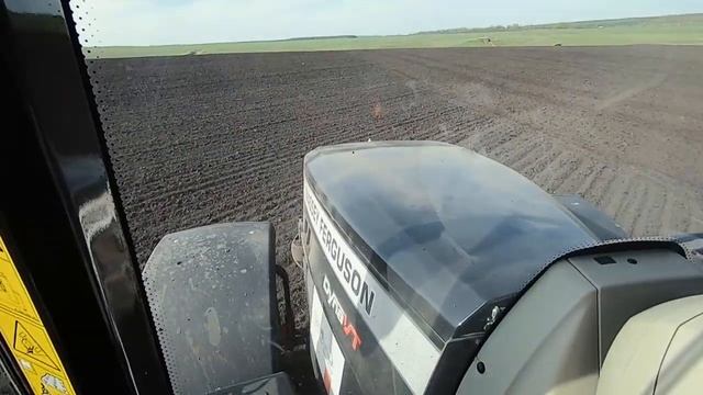 Massey Ferguson 8737 S Black Edition в поле смотреть онлайн