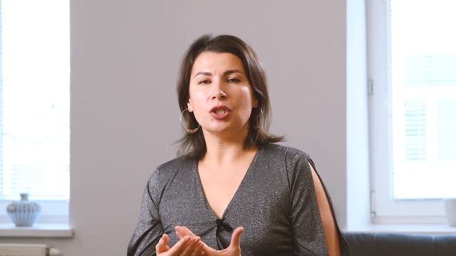 Кольцо с бриллиантом смотреть онлайн