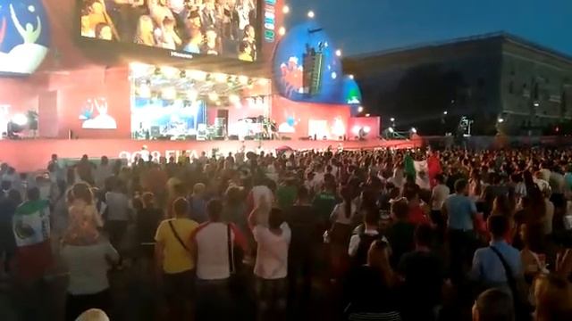 Мексиканец стал 200 000-м посетителем фан-зоны Ростова смотреть онлайн